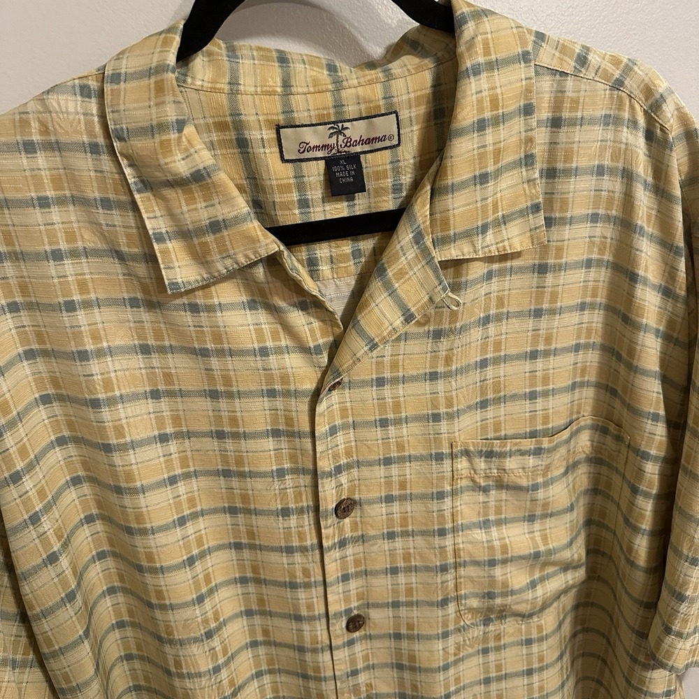 Tommy Bahama Shirt Mens XLarge Yellow Blue Plaid Hawaiian Button Up Short Sleeve